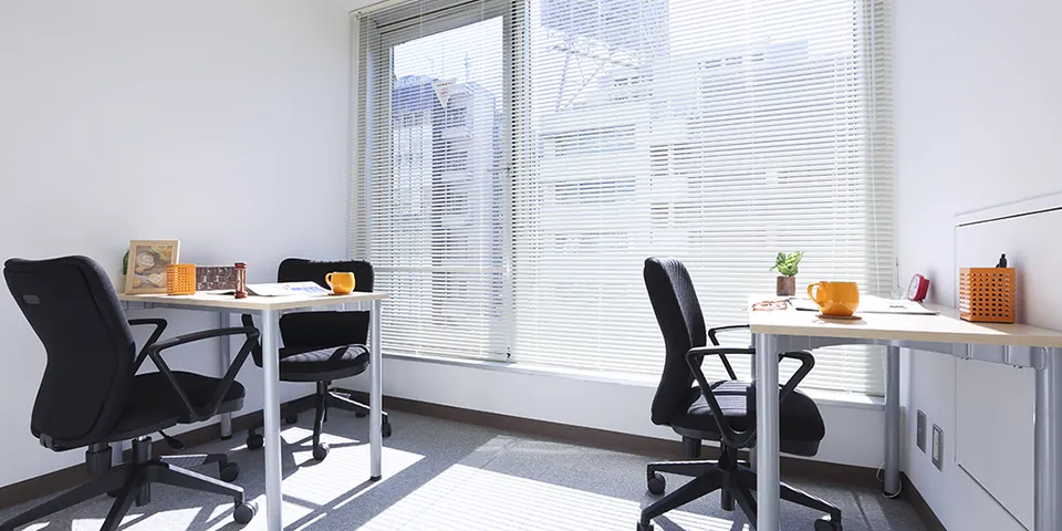 リージャス（Regus）オープンオフィス神保町 写真1