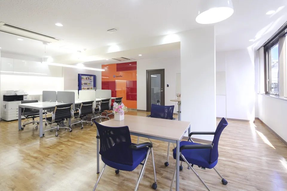 リージャス（Regus）オープンオフィス西新宿駅前 写真2