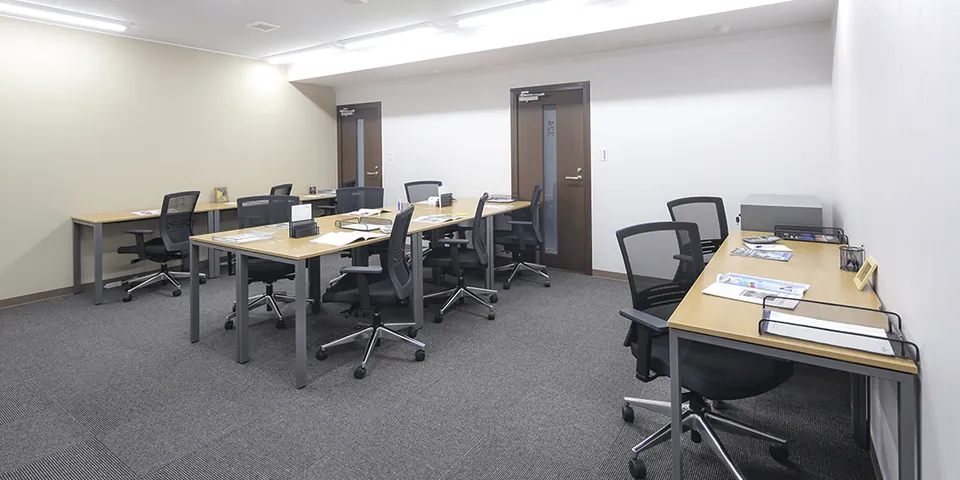 リージャス（Regus）オープンオフィス西新宿駅前 写真3