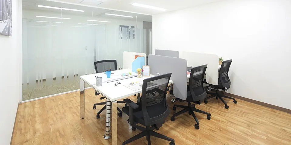 リージャス（Regus）オープンオフィス大分