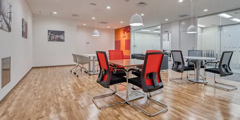 リージャス(Regus)オープンオフィス横浜金港町