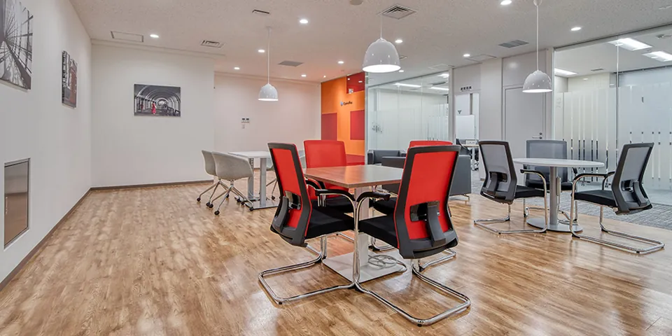 リージャス（Regus）オープンオフィス横浜金港町