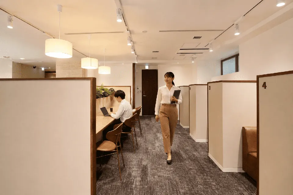 THE HUB 銀座OCT