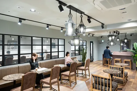 THE HUB 京都四条烏丸
