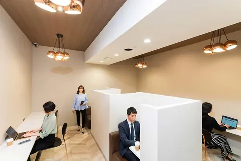 THE HUB 品川