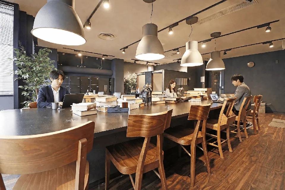 THE HUB 新橋WEST 写真2