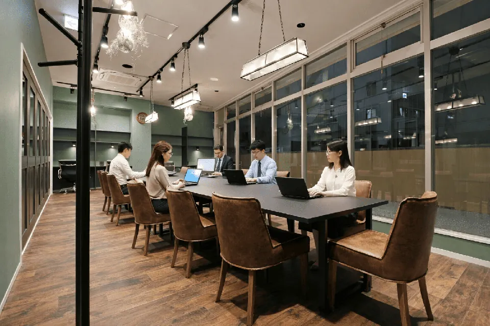 THE HUB 新宿 写真2