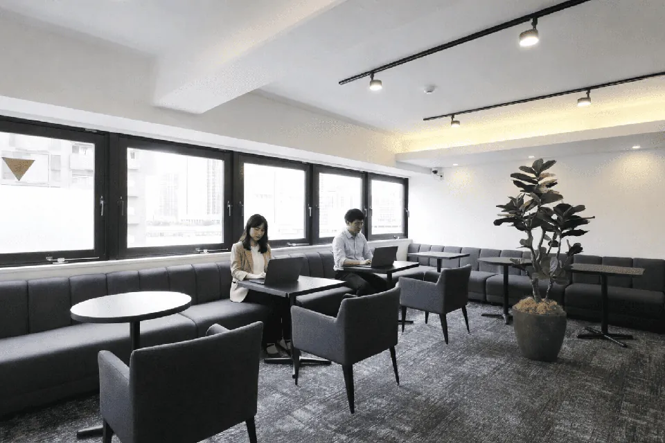 THE HUB 高輪